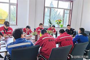 格罗夫斯：新疆队给的待遇非常不错 希望能帮球队取得最好的成绩
